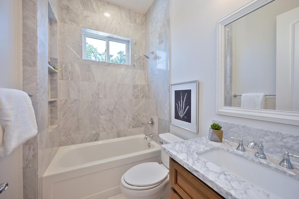 Detail Gallery Image 29 of 94 For 689 Oreno Cir, Folsom,  CA 95630 - 5 Beds | 4/1 Baths
