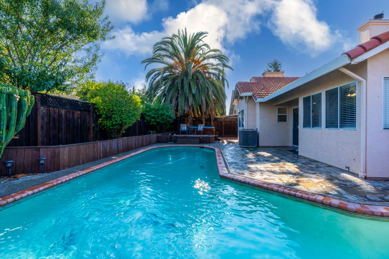 Detail Gallery Image 63 of 71 For 934 Neal St, Los Banos,  CA 93635 - 4 Beds | 2 Baths