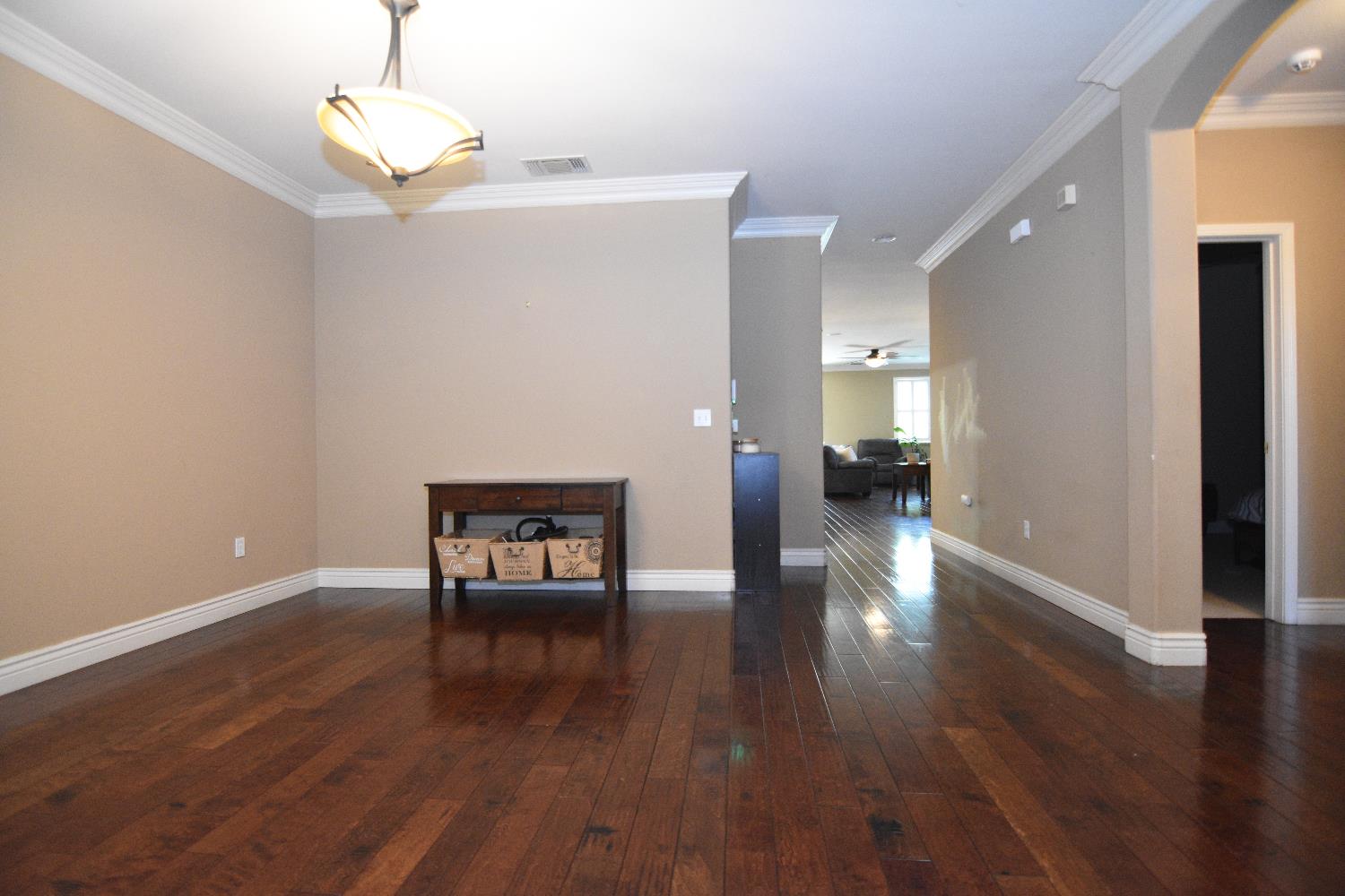 Detail Gallery Image 11 of 54 For 13702 Channel Ln, Waterford,  CA 95386 - 4 Beds | 3 Baths