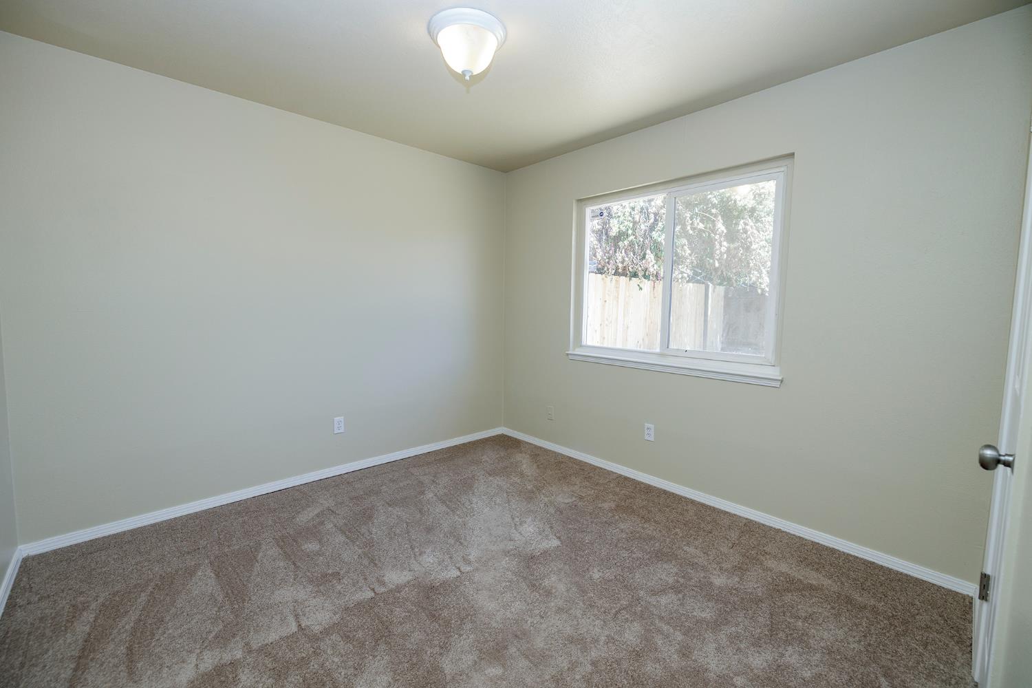 Detail Gallery Image 32 of 42 For 2020 Preston Ln, Modesto,  CA 95355 - 3 Beds | 2 Baths