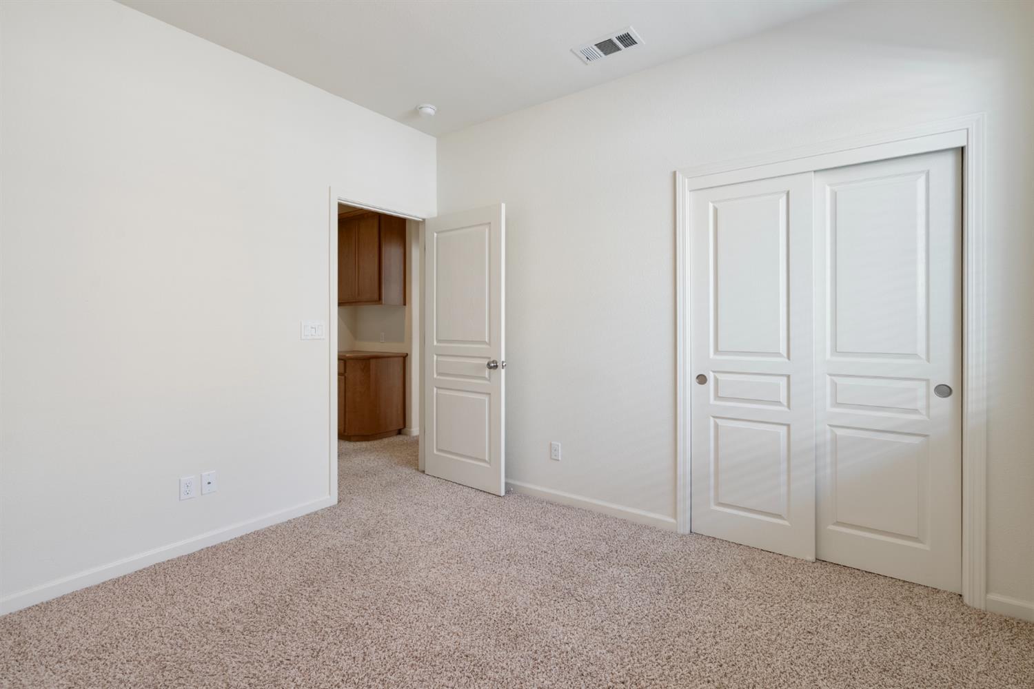 Detail Gallery Image 17 of 40 For 1149 Bellflower Way, Los Banos,  CA 93635 - 4 Beds | 2 Baths