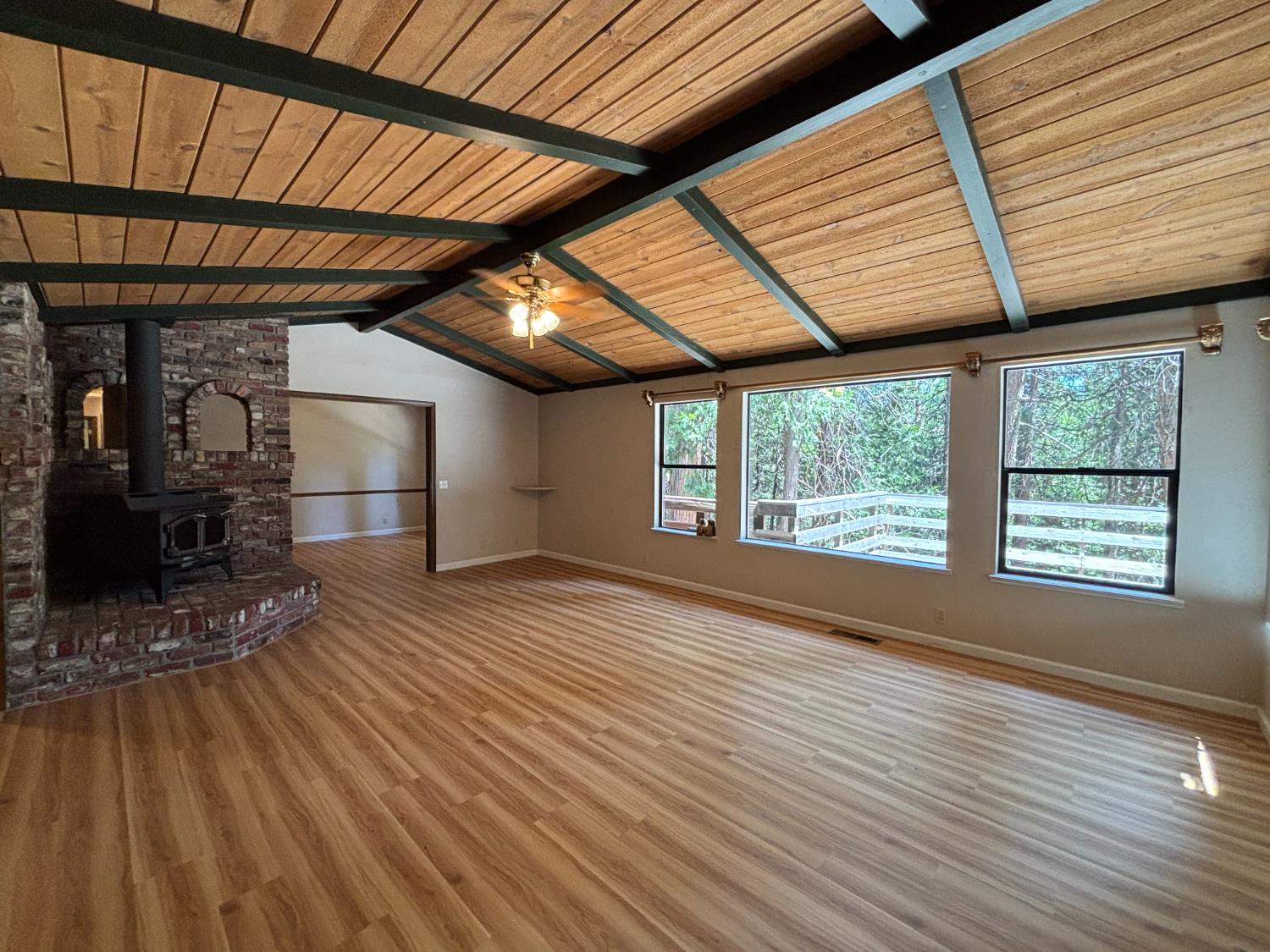 Detail Gallery Image 13 of 33 For 6730 Diamond Dr, Pollock Pines,  CA 95726 - 3 Beds | 2 Baths