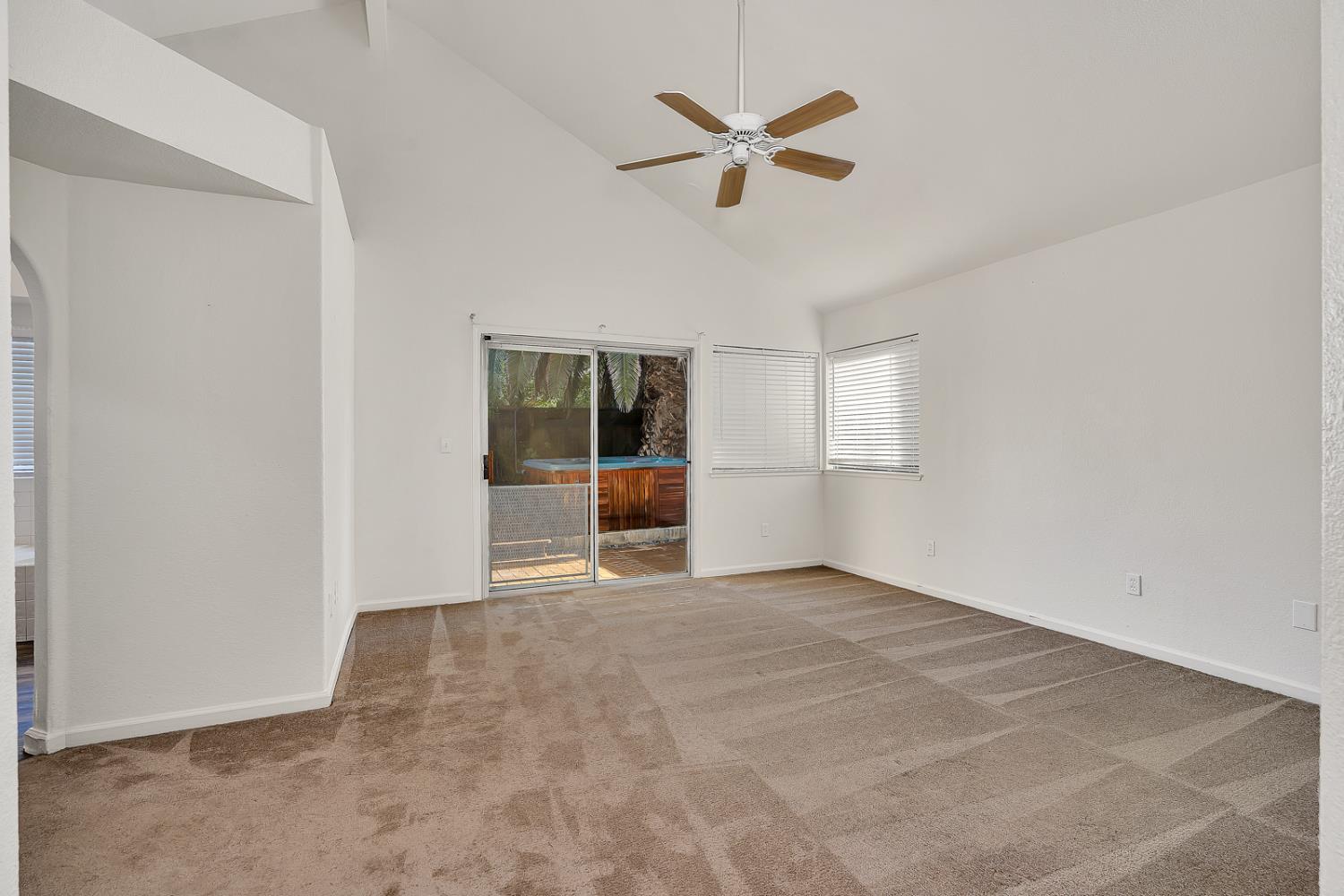 Detail Gallery Image 41 of 71 For 934 Neal St, Los Banos,  CA 93635 - 4 Beds | 2 Baths