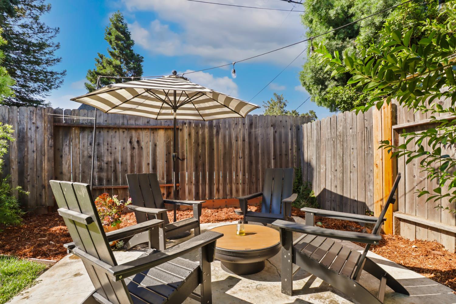 Detail Gallery Image 37 of 45 For 1452 Oregon Dr, Sacramento,  CA 95822 - 3 Beds | 2 Baths