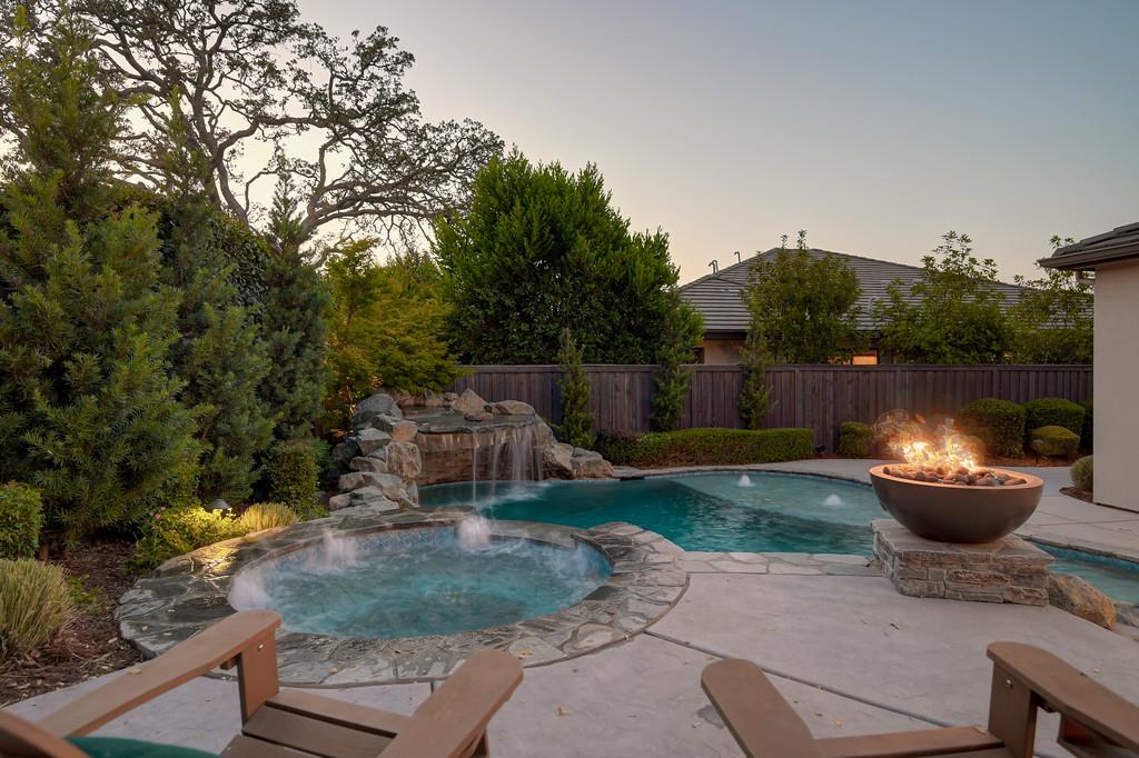 Detail Gallery Image 81 of 94 For 689 Oreno Cir, Folsom,  CA 95630 - 5 Beds | 4/1 Baths