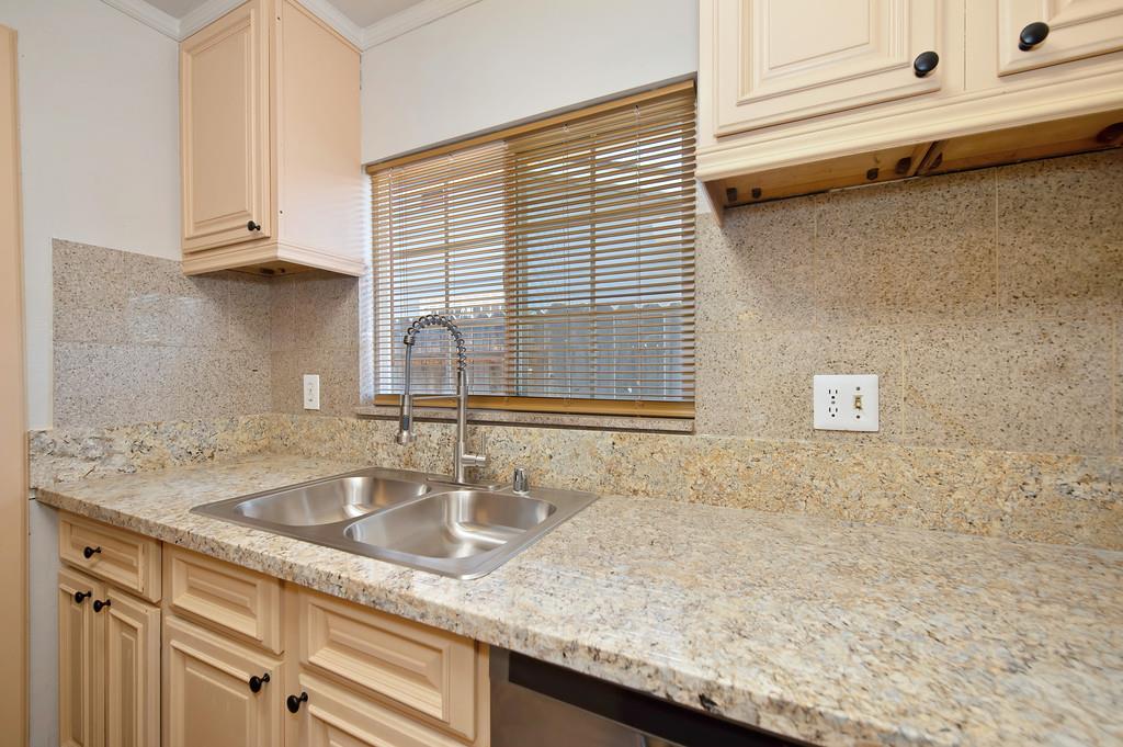 Detail Gallery Image 15 of 43 For 1025 Carrie St, West Sacramento,  CA 95605 - 3 Beds | 2 Baths