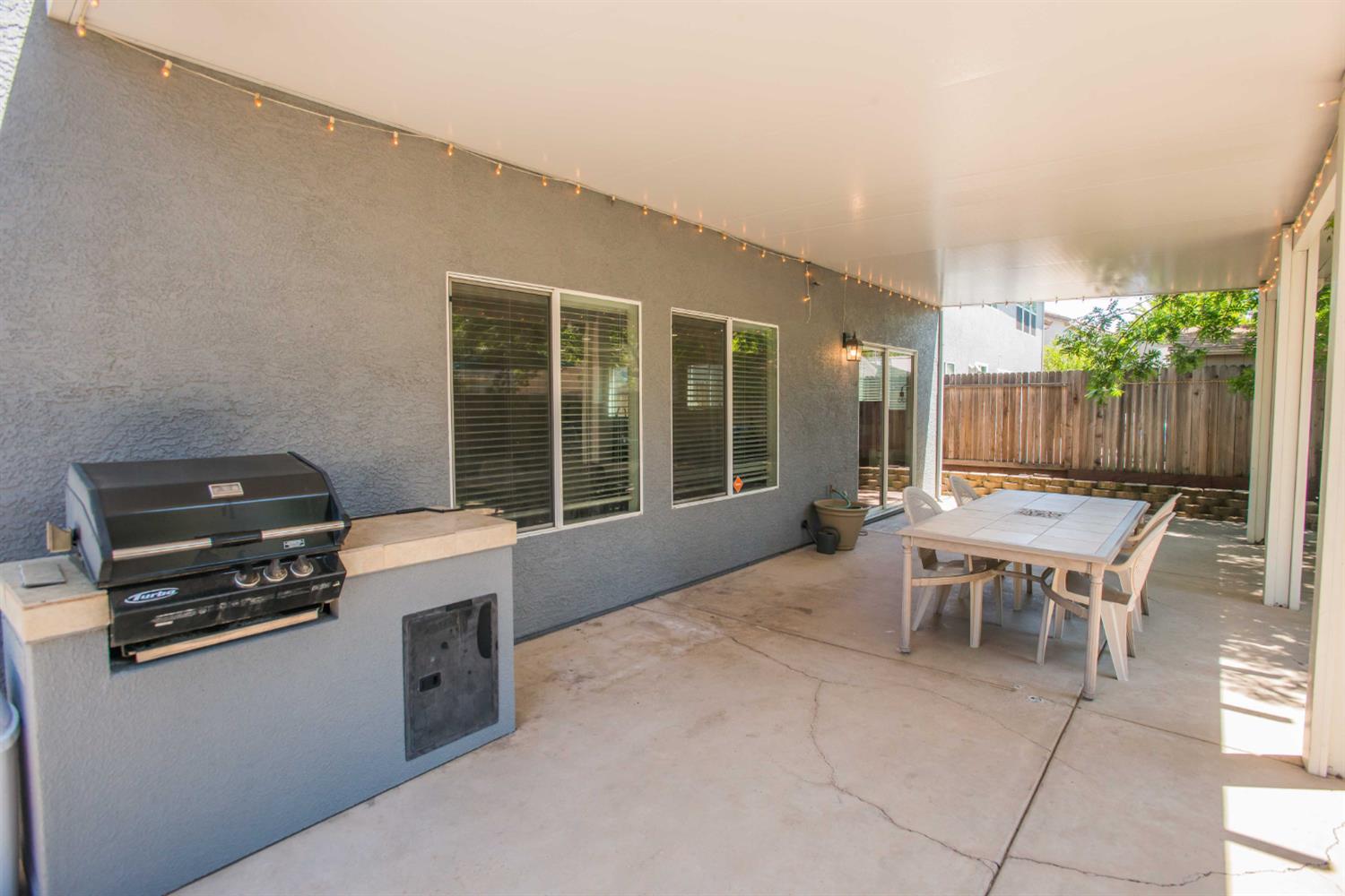 Detail Gallery Image 62 of 68 For 2210 Arnold Dr, Rocklin,  CA 95765 - 4 Beds | 2/1 Baths
