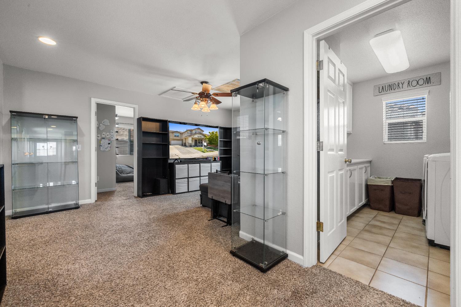 Detail Gallery Image 26 of 62 For 5422 Antique Rose Way, Riverbank,  CA 95367 - 3 Beds | 2/1 Baths