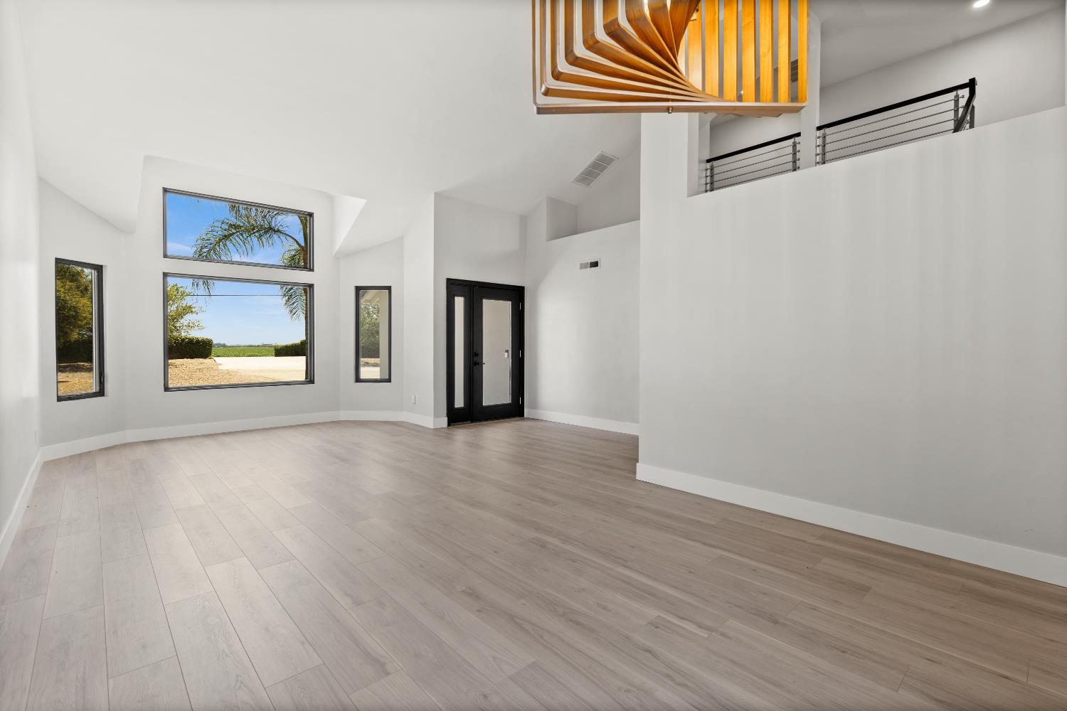 Detail Gallery Image 10 of 76 For 29879 S Chrisman Rd, Tracy,  CA 95304 - 4 Beds | 3 Baths