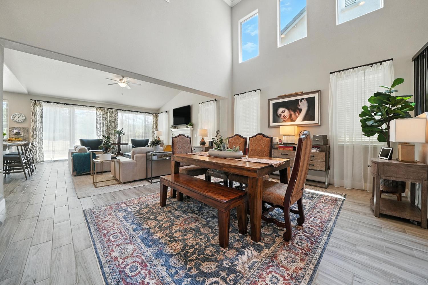 Detail Gallery Image 10 of 44 For 668 Morning Glory Cir, Ione,  CA 95640 - 4 Beds | 3 Baths