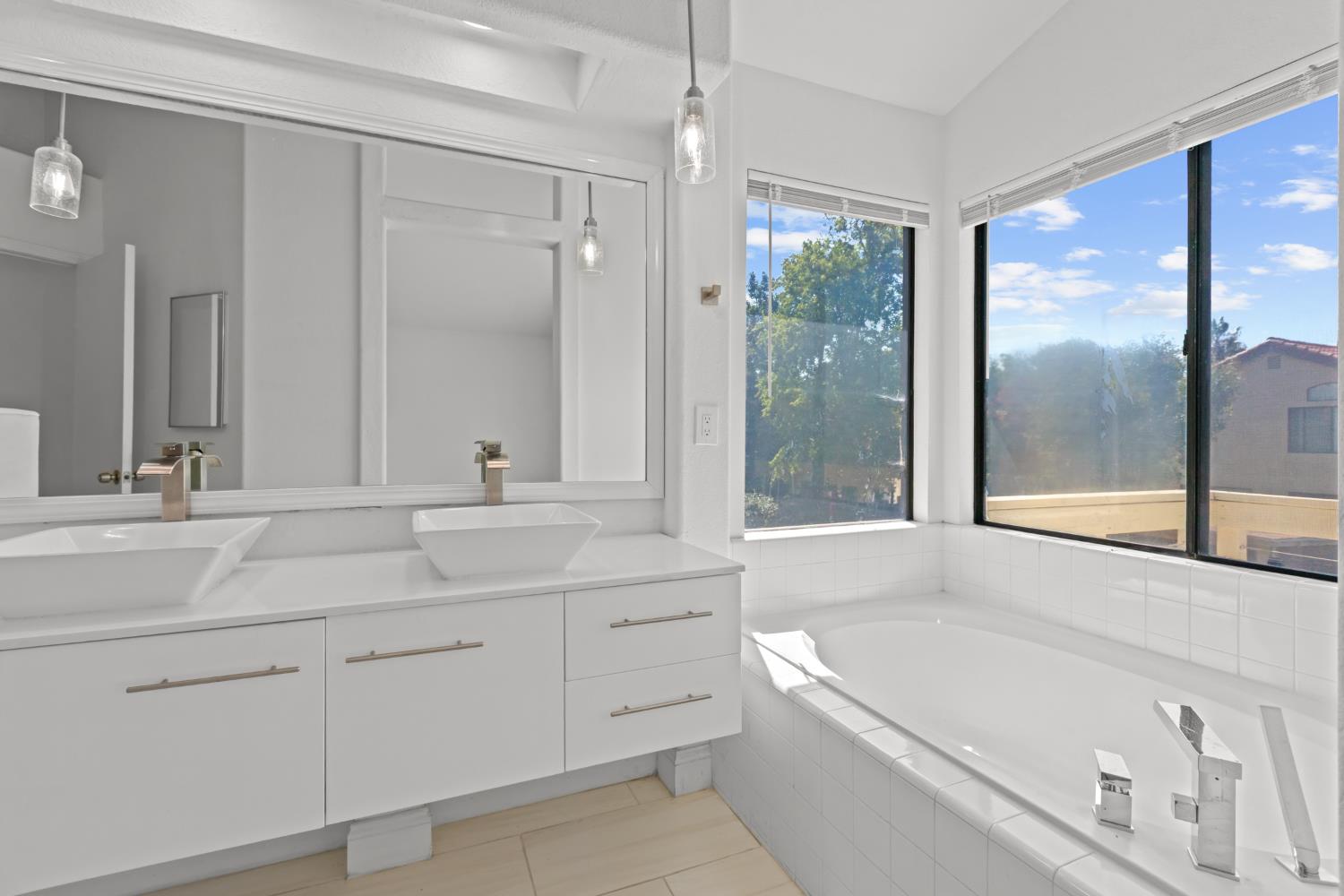 Detail Gallery Image 18 of 44 For 5038 Felicia Way, Elk Grove,  CA 95758 - 3 Beds | 2/1 Baths