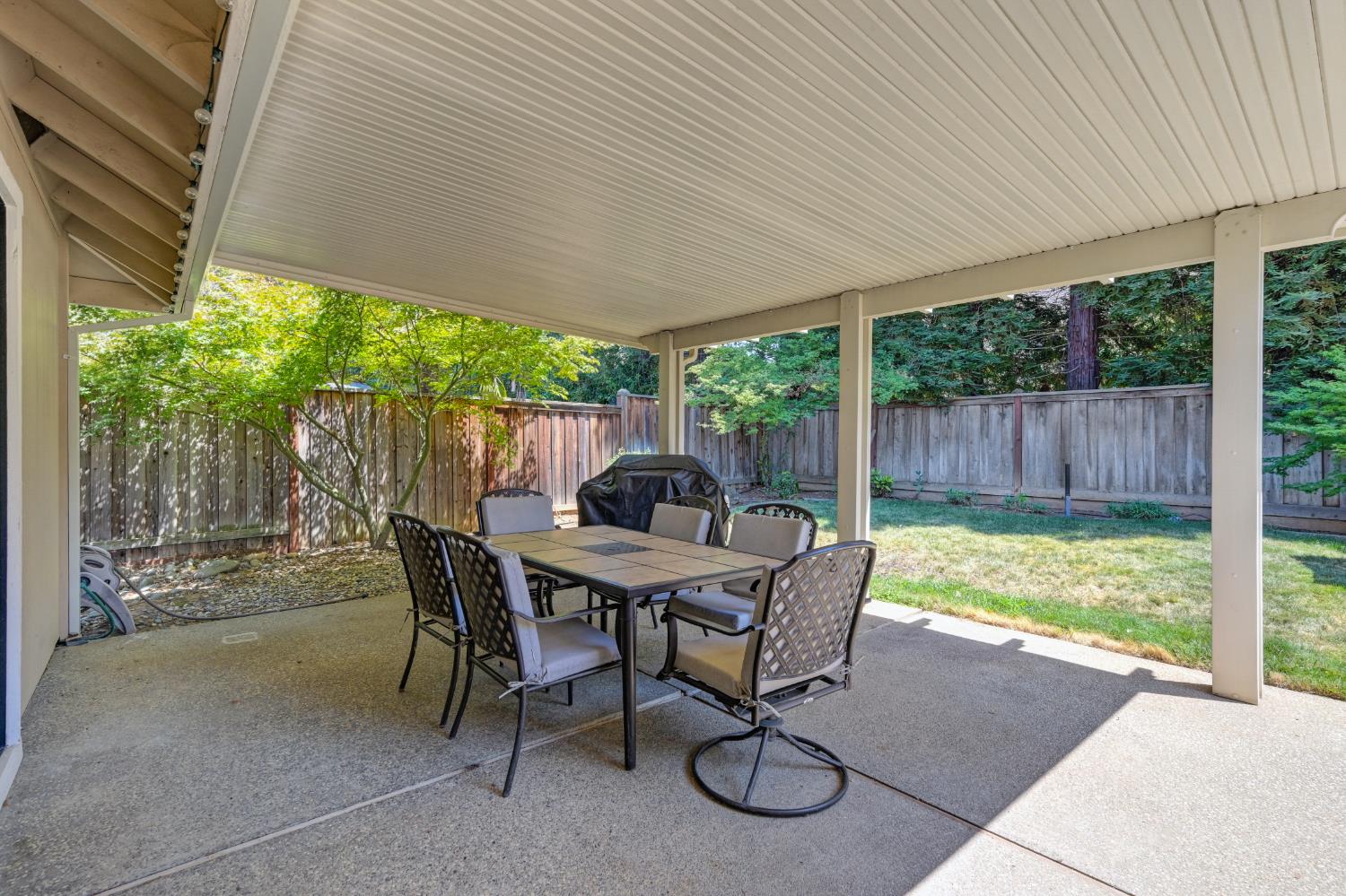 Detail Gallery Image 38 of 53 For 5408 E Brook Way, Elk Grove,  CA 95758 - 3 Beds | 2 Baths