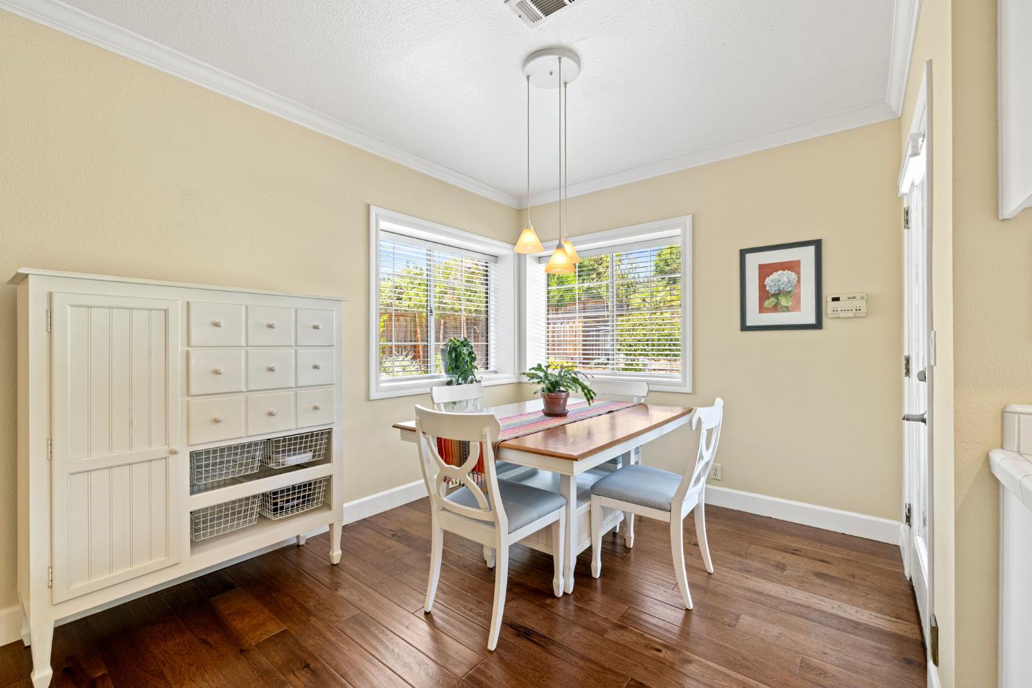 Detail Gallery Image 17 of 58 For 4330 Hale Ranch Ln, Fair Oaks,  CA 95628 - 4 Beds | 3 Baths