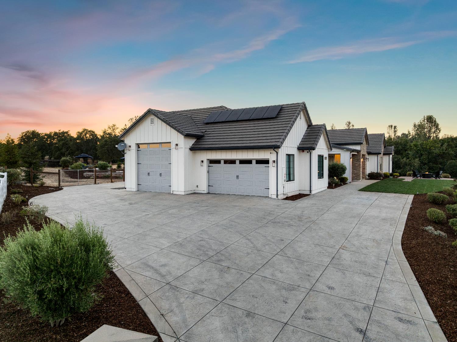 Detail Gallery Image 6 of 80 For 3050 Rattlesnake Rd, Newcastle,  CA 95658 - 5 Beds | 3/1 Baths