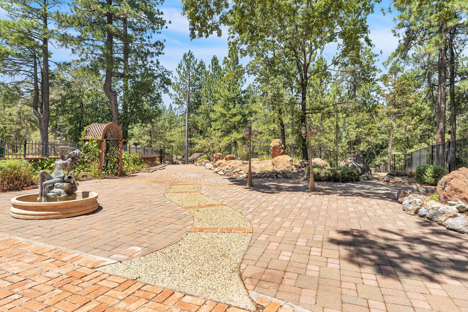 Detail Gallery Image 30 of 39 For 1490 Sage Rd, Colfax,  CA 95713 - 2 Beds | 3 Baths