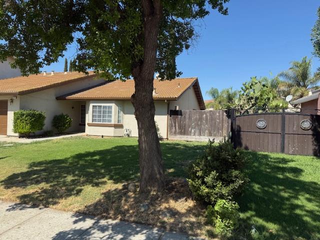 Detail Gallery Image 5 of 24 For 2131 Creek Park Dr, Newman,  CA 95360 - 3 Beds | 2 Baths