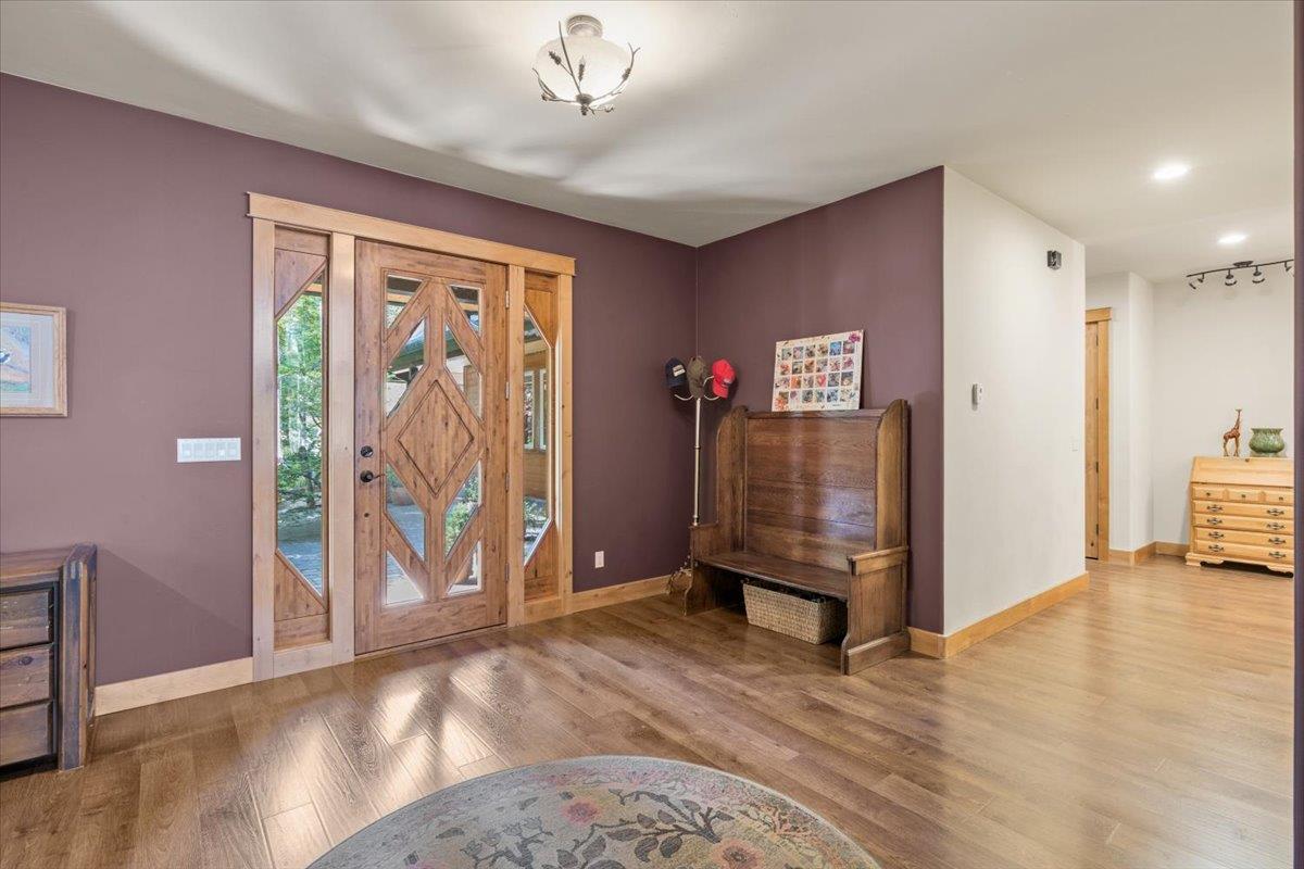 Detail Gallery Image 19 of 64 For 11382 Cour Royal, Nevada City,  CA 95959 - 3 Beds | 3/1 Baths