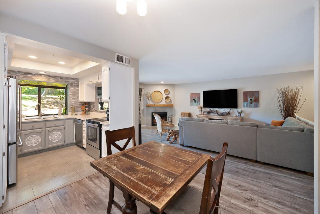 Detail Gallery Image 14 of 47 For 7826 Windsor Ln, Citrus Heights,  CA 95610 - 3 Beds | 2 Baths
