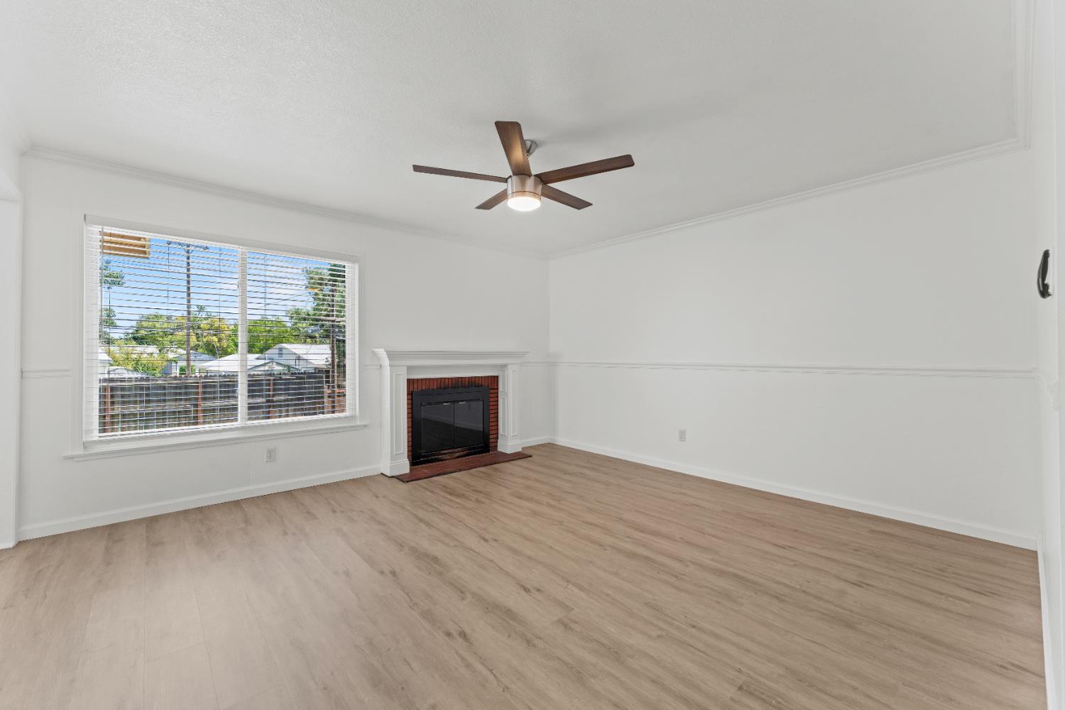 Detail Gallery Image 6 of 33 For 6036 Ellerslee Dr, Carmichael,  CA 95608 - 3 Beds | 2 Baths