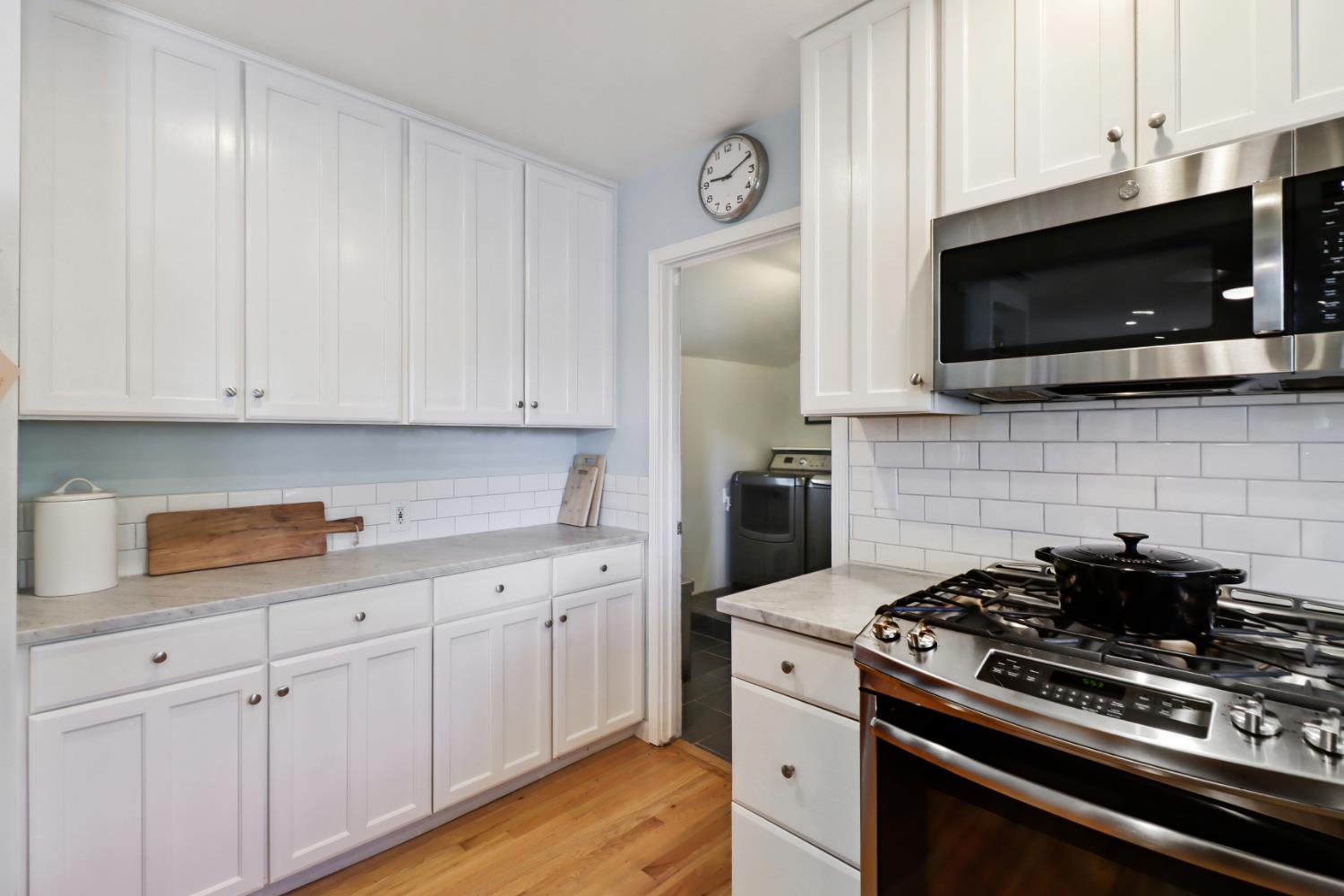 Detail Gallery Image 19 of 45 For 1452 Oregon Dr, Sacramento,  CA 95822 - 3 Beds | 2 Baths