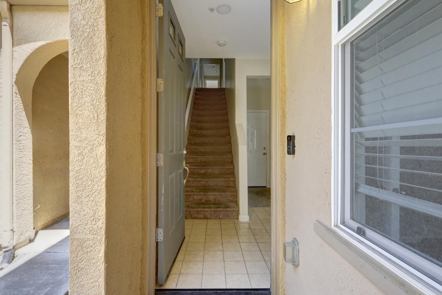 Detail Gallery Image 6 of 38 For 8444 Crystal Walk Cir #72,  Elk Grove,  CA 95758 - 2 Beds | 2 Baths
