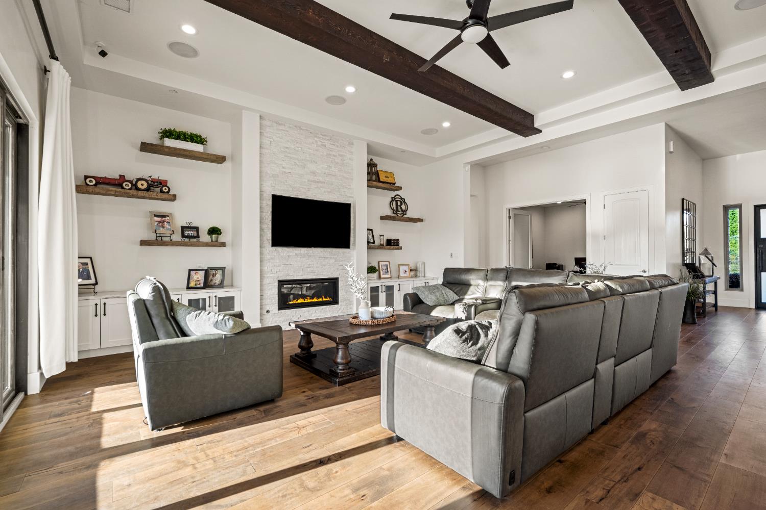 Detail Gallery Image 10 of 80 For 3050 Rattlesnake Rd, Newcastle,  CA 95658 - 5 Beds | 3/1 Baths