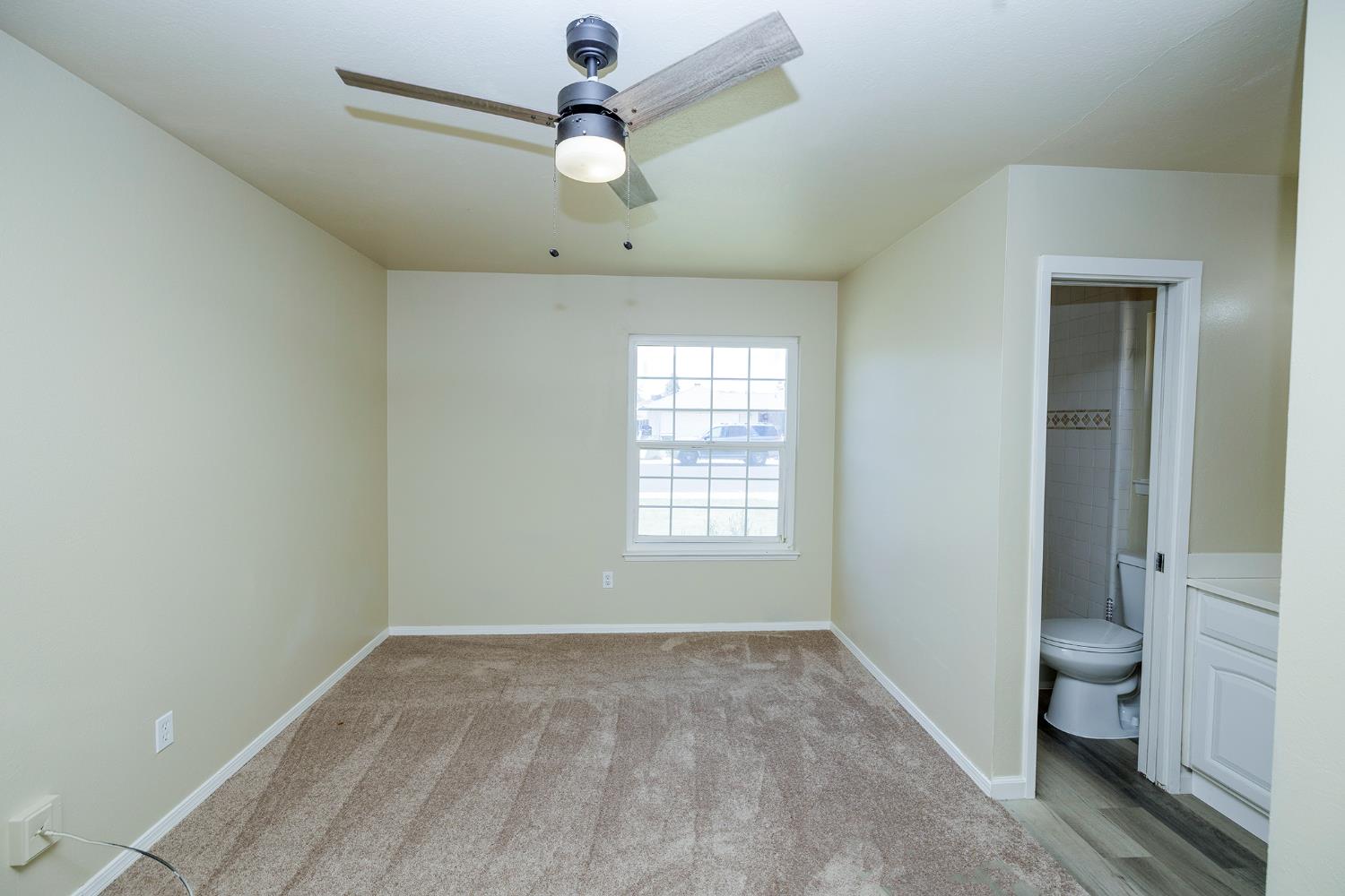 Detail Gallery Image 21 of 42 For 2020 Preston Ln, Modesto,  CA 95355 - 3 Beds | 2 Baths