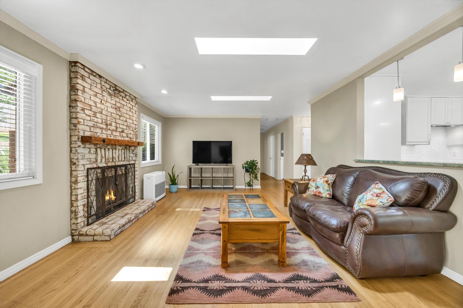 Detail Gallery Image 9 of 59 For 3975 Valley Vista Dr, Camino,  CA 95709 - 3 Beds | 2 Baths