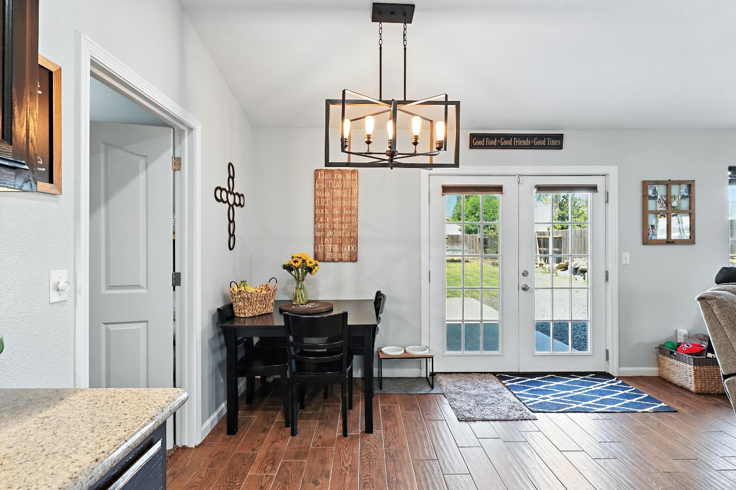 Detail Gallery Image 5 of 34 For 6045 Lea Ct, Winton,  CA 95388 - 4 Beds | 2 Baths
