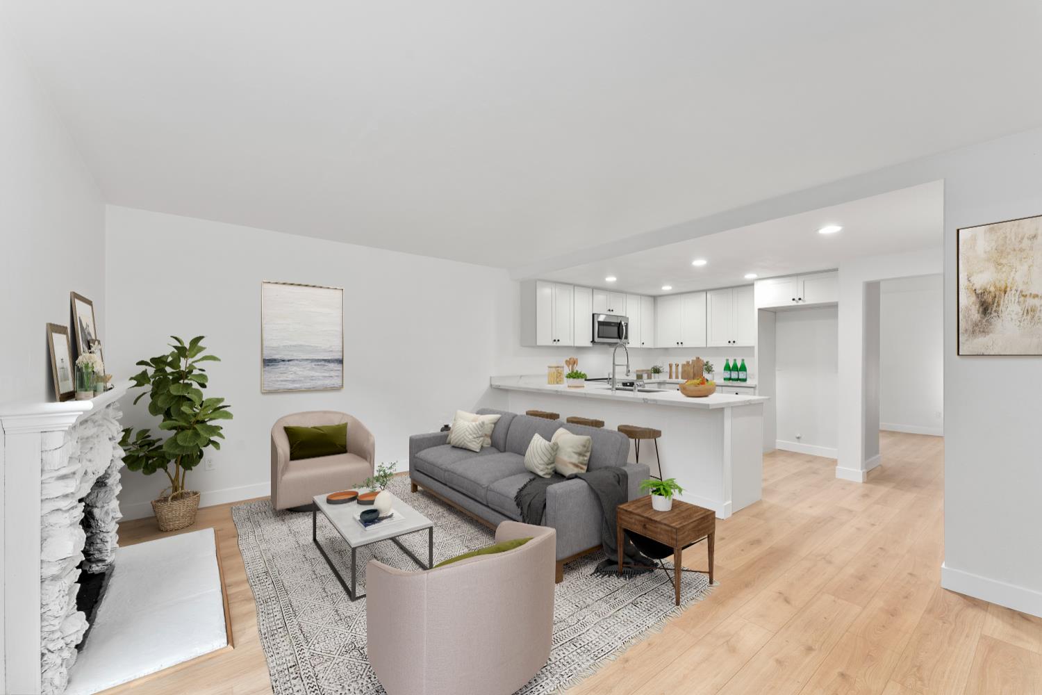 Detail Gallery Image 2 of 26 For 6804 Madrea Ct, Citrus Heights,  CA 95621 - 4 Beds | 2/1 Baths