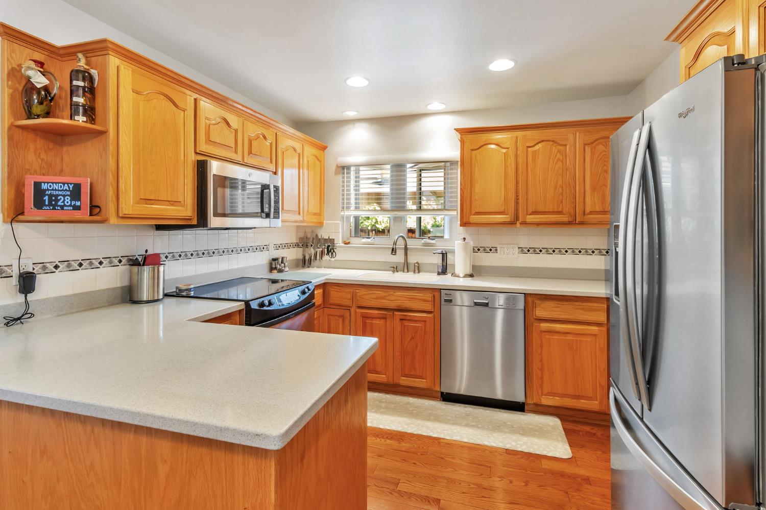 Detail Gallery Image 11 of 33 For 3679 Wilmington Rd, Fremont,  CA 94538 - 3 Beds | 2 Baths