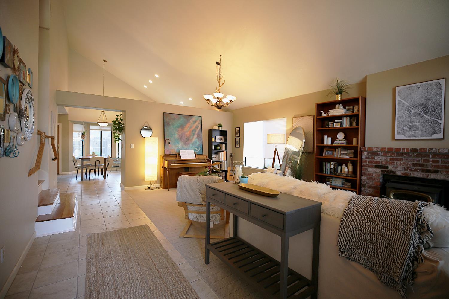 Detail Gallery Image 11 of 75 For 999 River Ave, Oakdale,  CA 95361 - 5 Beds | 4 Baths