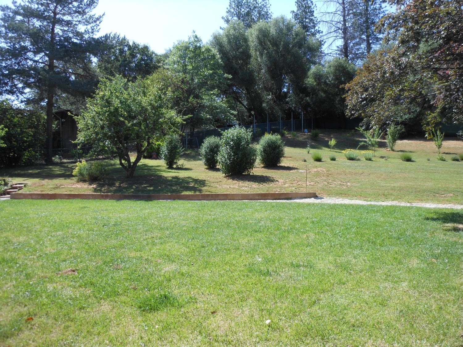 Detail Gallery Image 8 of 40 For 17068 Vintage Dr, Grass Valley,  CA 95949 - 4 Beds | 3 Baths