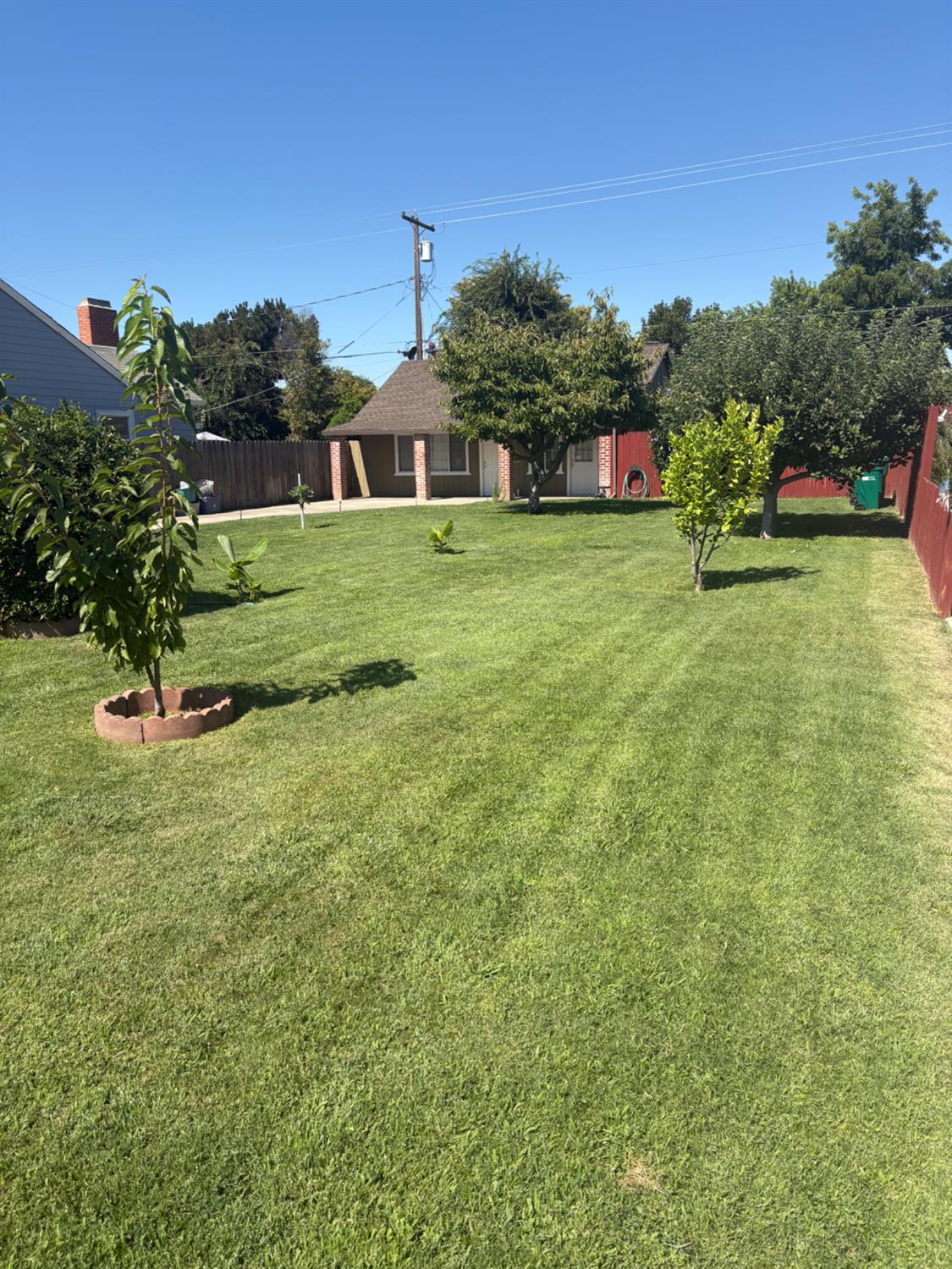 Detail Gallery Image 8 of 9 For 831 Pleasant Ave, Lodi,  CA 95240 - 2 Beds | 1 Baths