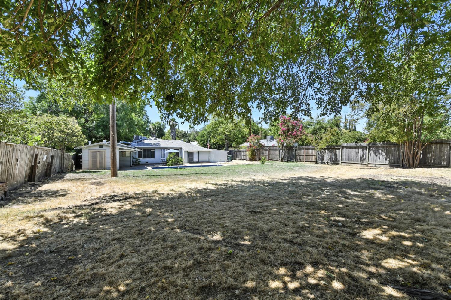 Detail Gallery Image 6 of 37 For 4724 Isabella Ave, Fair Oaks,  CA 95628 - 4 Beds | 2 Baths