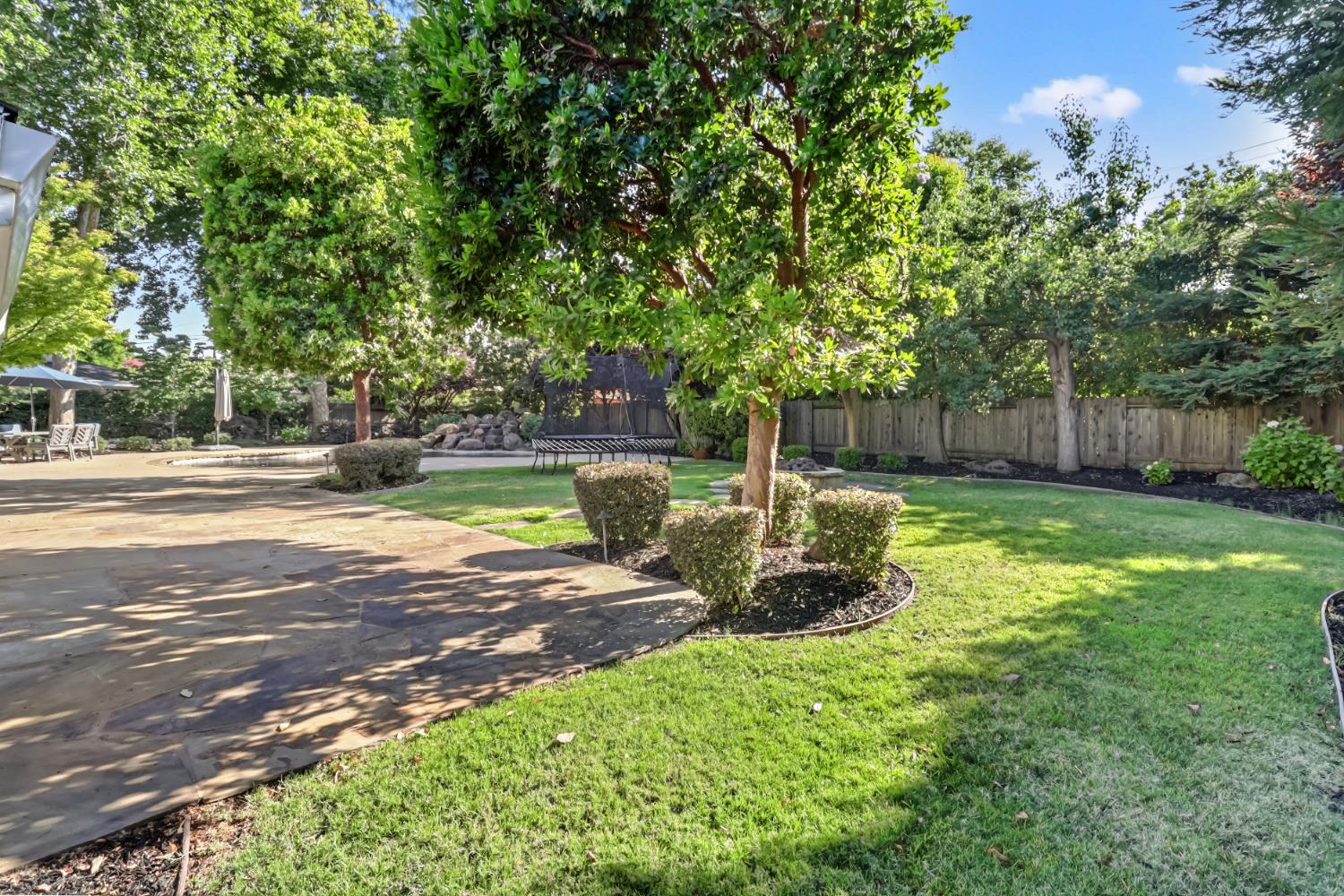 Detail Gallery Image 58 of 62 For 551 Thornley Way, Sacramento,  CA 95864 - 4 Beds | 2/1 Baths
