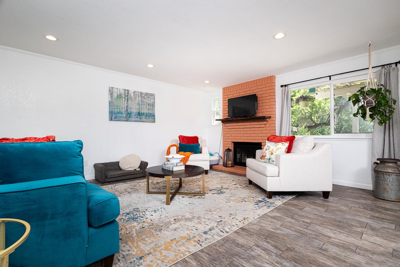Detail Gallery Image 6 of 24 For 4013 Quarry Ct, Loomis,  CA 95650 - 3 Beds | 2/1 Baths