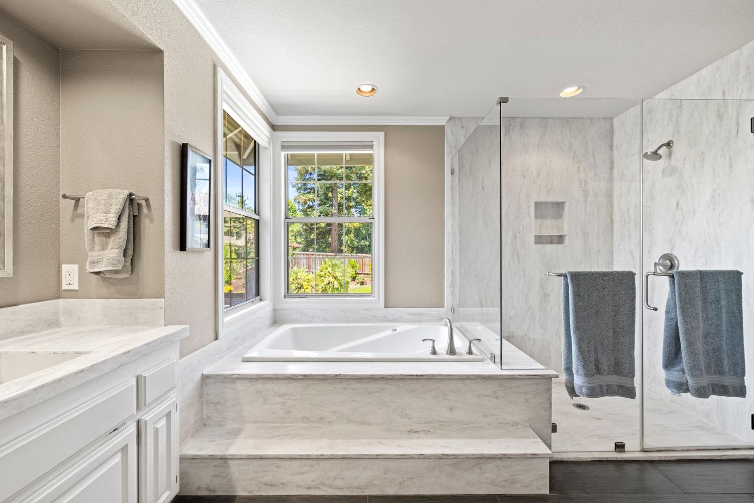 Detail Gallery Image 34 of 58 For 4330 Hale Ranch Ln, Fair Oaks,  CA 95628 - 4 Beds | 3 Baths