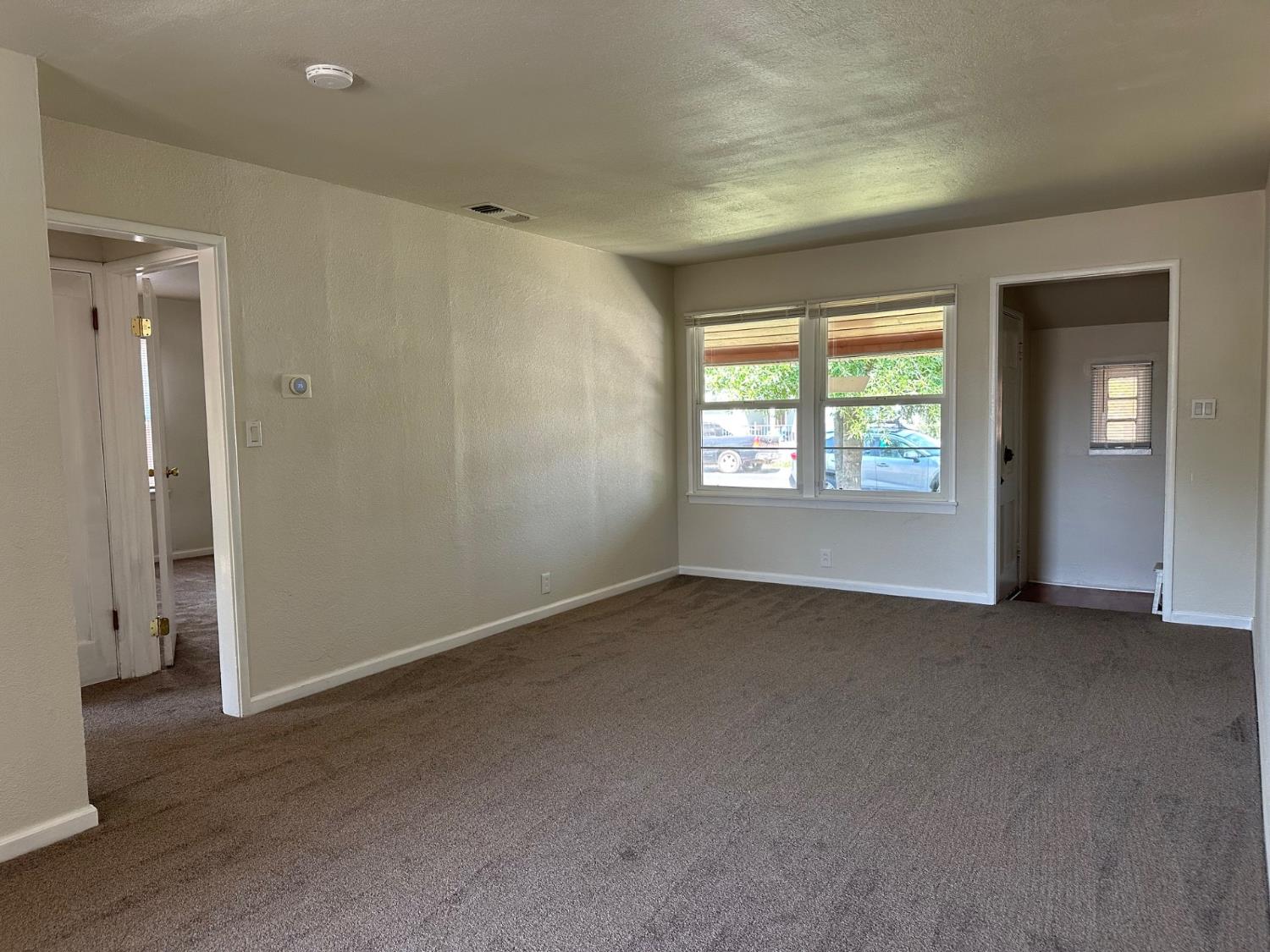 Detail Gallery Image 10 of 20 For 3905 Kern St, Sacramento,  CA 95838 - 2 Beds | 1 Baths