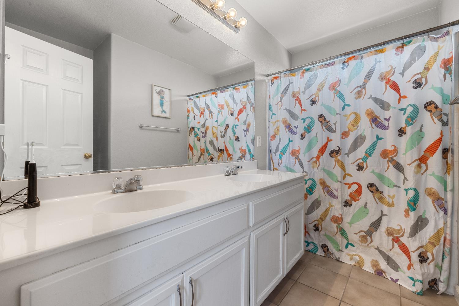 Detail Gallery Image 12 of 62 For 5422 Antique Rose Way, Riverbank,  CA 95367 - 3 Beds | 2/1 Baths
