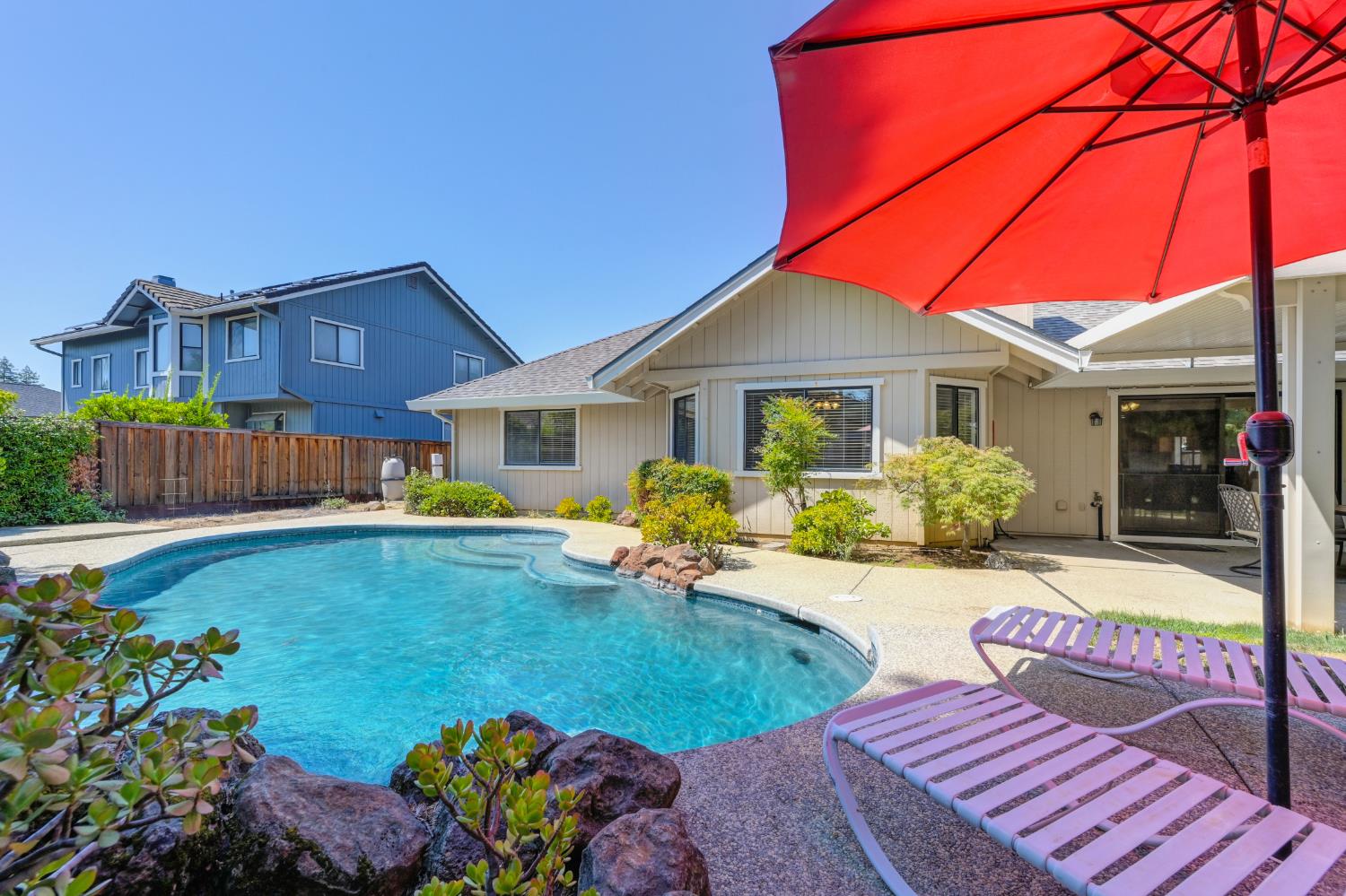 Detail Gallery Image 36 of 53 For 5408 E Brook Way, Elk Grove,  CA 95758 - 3 Beds | 2 Baths