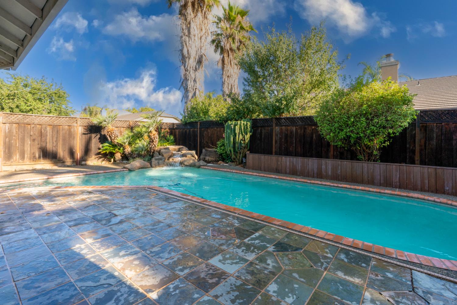 Detail Gallery Image 49 of 71 For 934 Neal St, Los Banos,  CA 93635 - 4 Beds | 2 Baths