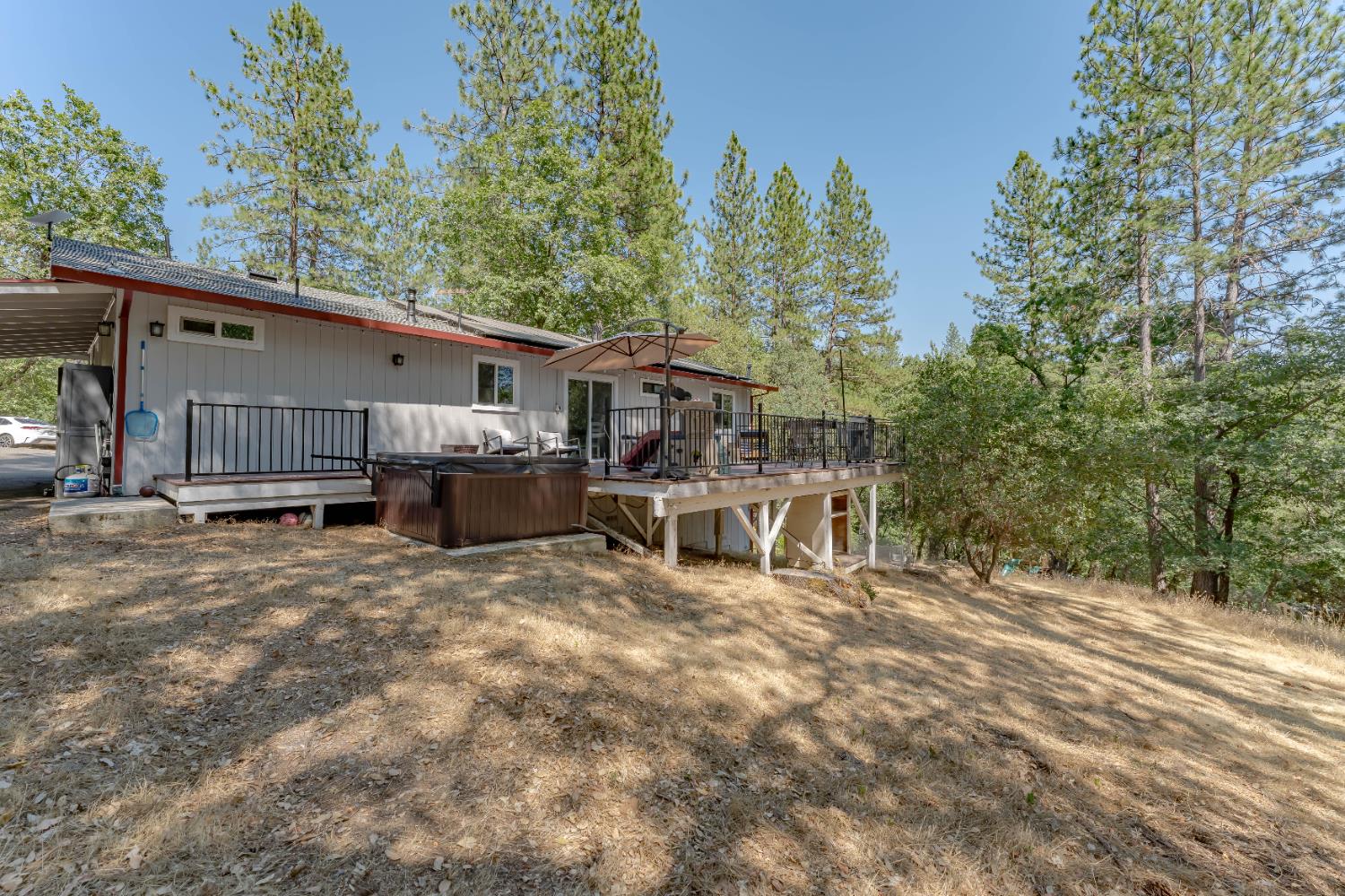 Detail Gallery Image 28 of 68 For 3980 Donner Trl, Placerville,  CA 95667 - 3 Beds | 2 Baths