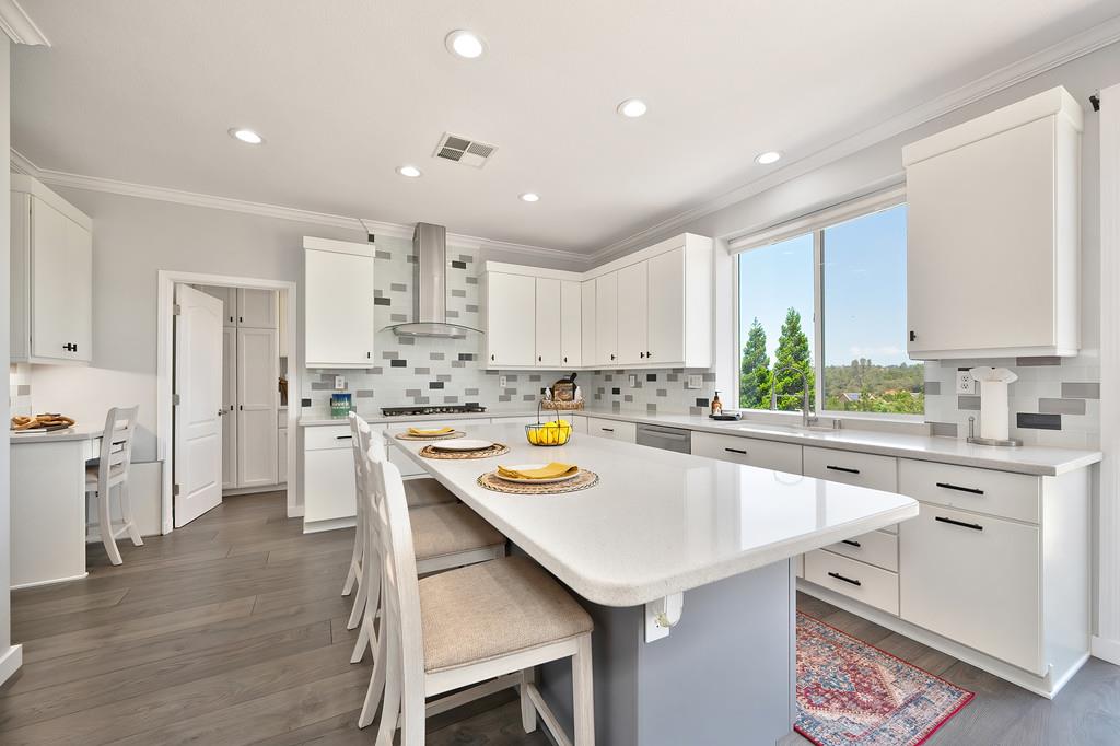 Detail Gallery Image 16 of 55 For 6279 Bridgeport Dr, Shingle Springs,  CA 95682 - 4 Beds | 2/1 Baths