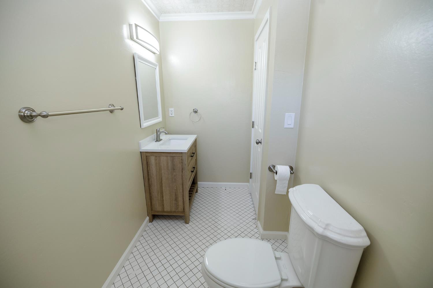 Detail Gallery Image 28 of 42 For 2020 Preston Ln, Modesto,  CA 95355 - 3 Beds | 2 Baths
