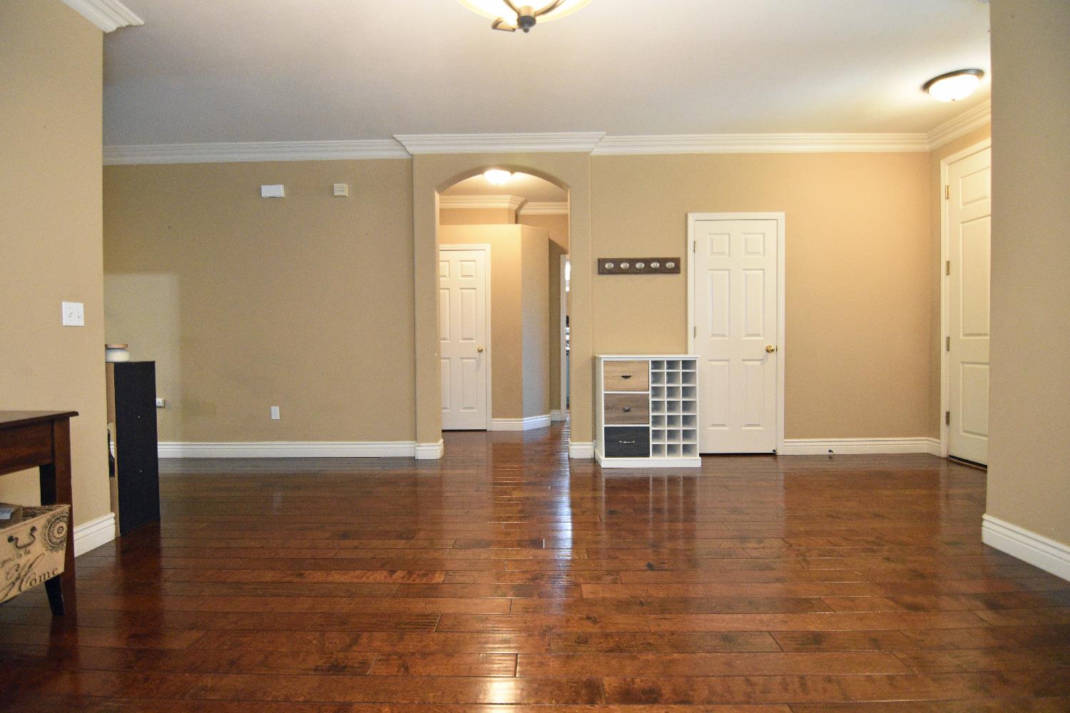 Detail Gallery Image 6 of 54 For 13702 Channel Ln, Waterford,  CA 95386 - 4 Beds | 3 Baths