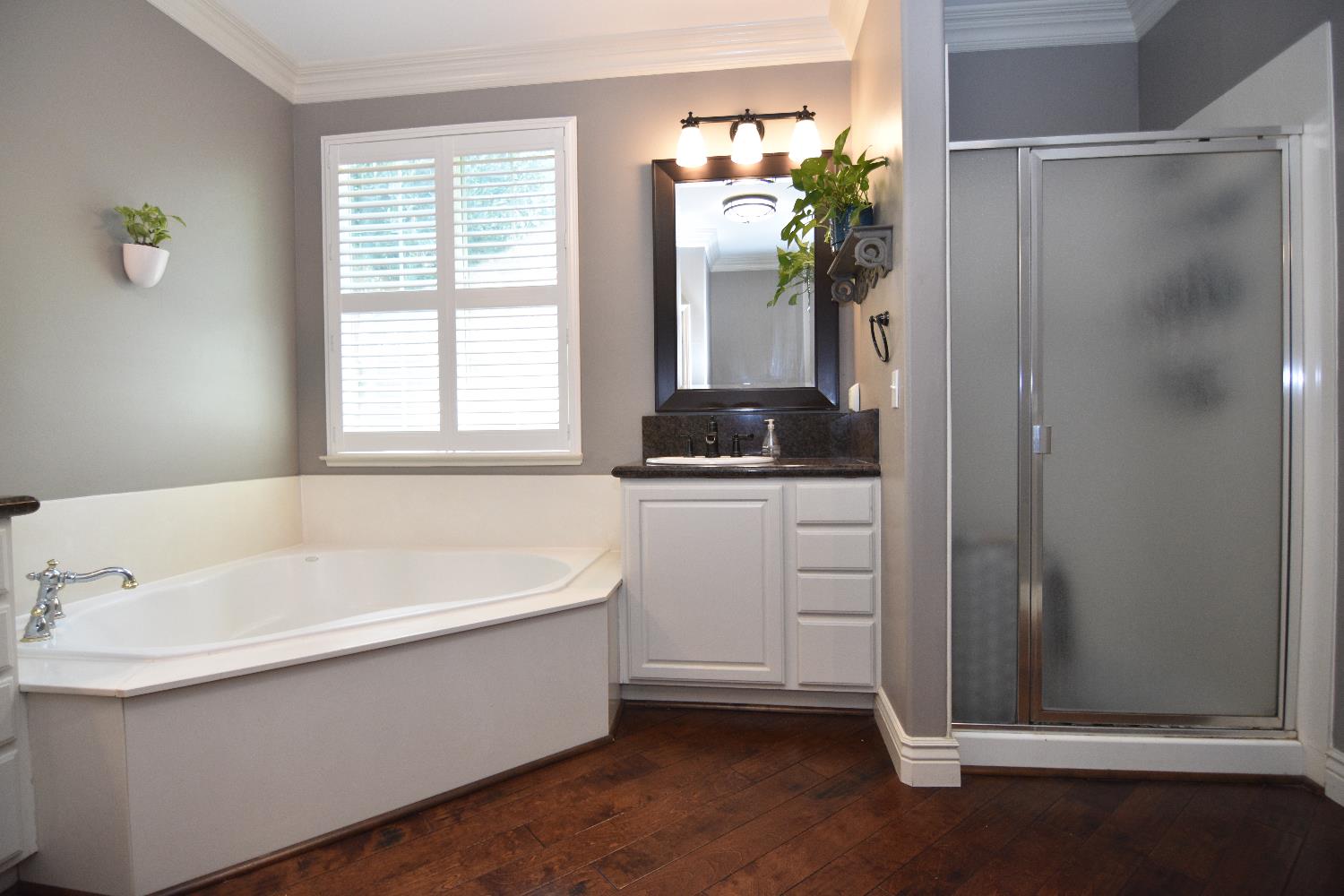 Detail Gallery Image 36 of 54 For 13702 Channel Ln, Waterford,  CA 95386 - 4 Beds | 3 Baths