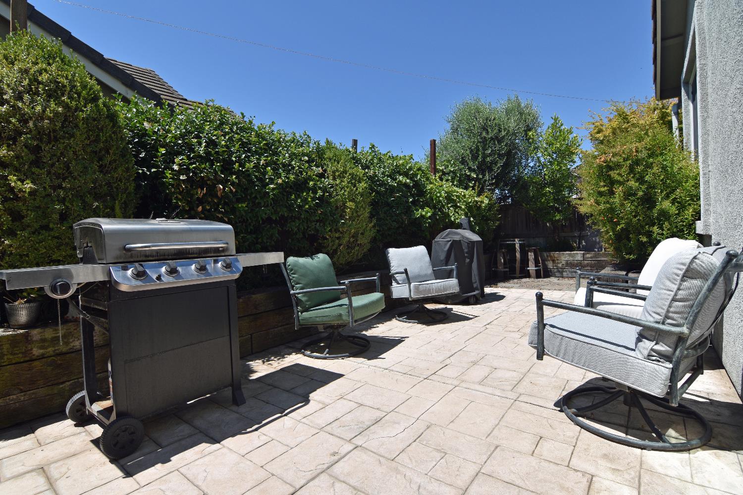 Detail Gallery Image 42 of 54 For 13702 Channel Ln, Waterford,  CA 95386 - 4 Beds | 3 Baths