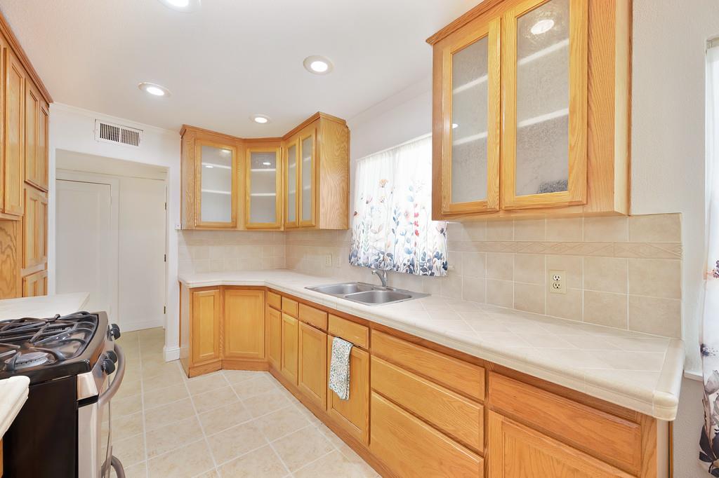Detail Gallery Image 9 of 75 For 312 Beamer St, Woodland,  CA 95695 - 4 Beds | 2 Baths
