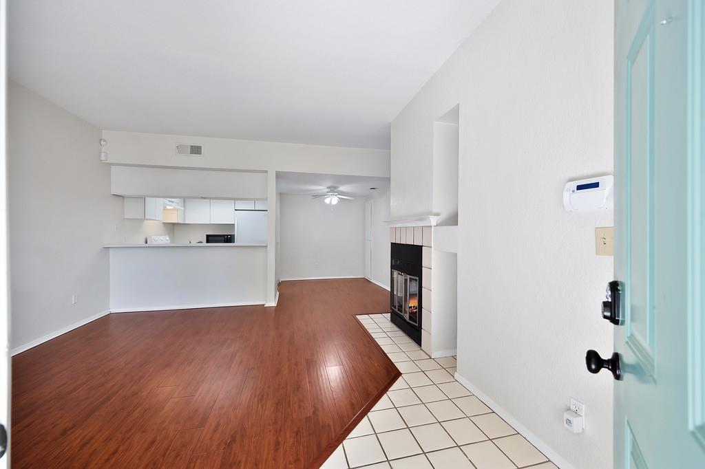 Detail Gallery Image 6 of 50 For 2561 Fulton Square Ln #59,  Sacramento,  CA 95821 - 2 Beds | 2 Baths